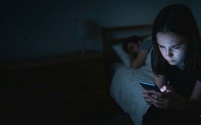 A megcsalás lélektana 2026- ban – Mély elemzés: Mi történik valójában és van-e visszaút?